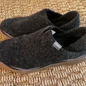 Chaco Women’s Charcoal Slip-On Loafers Size 7